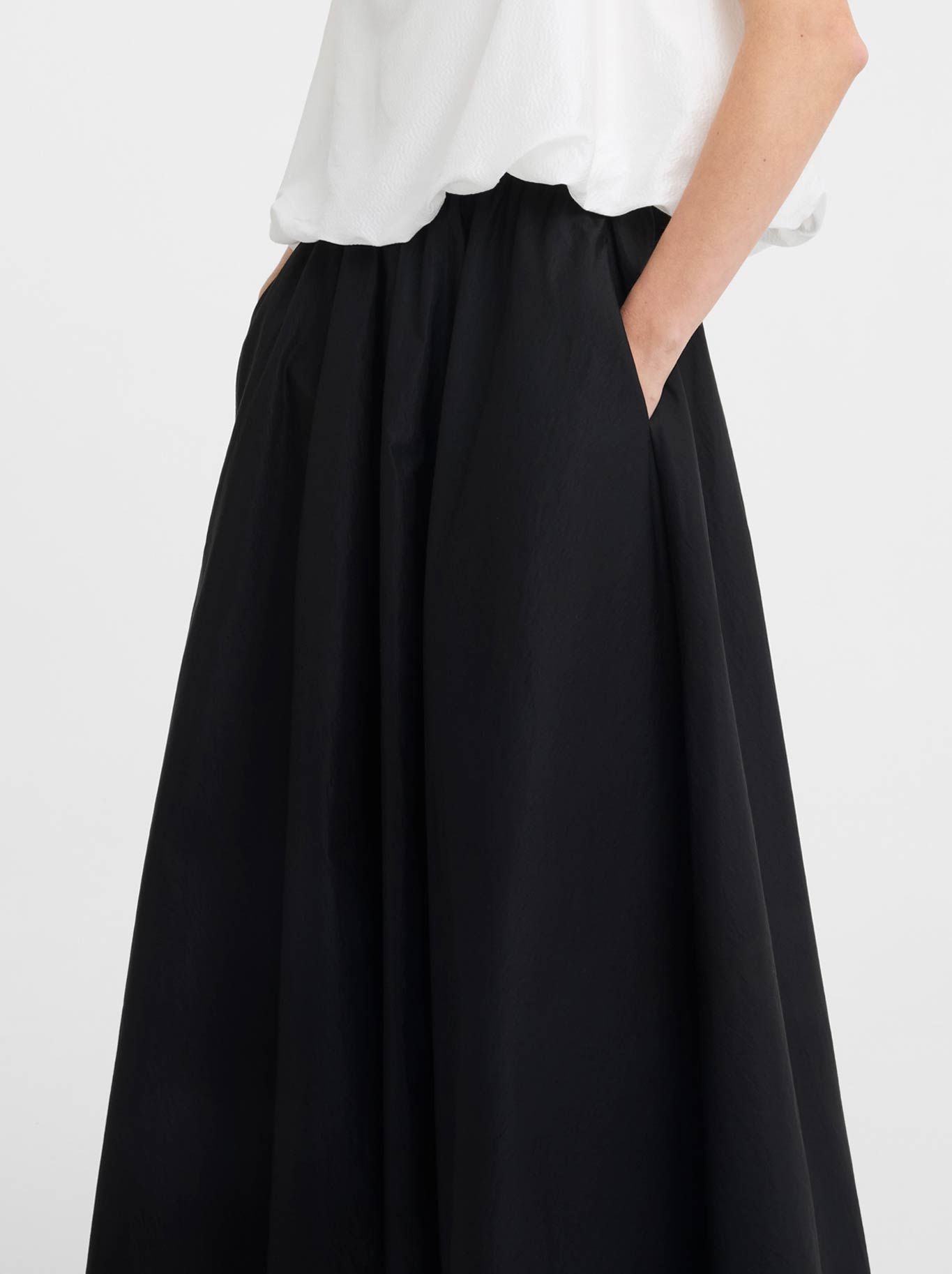 MORRISON COCO TAFETTA SKIRT (Black)