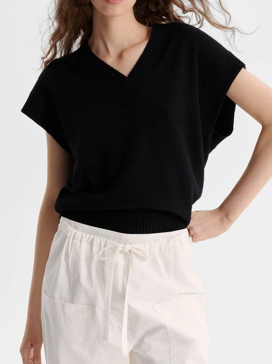 Image of Coats & Jackets. Productname: MORRISON WINSTON KNIT VEST in Black colour by brand - Morrison