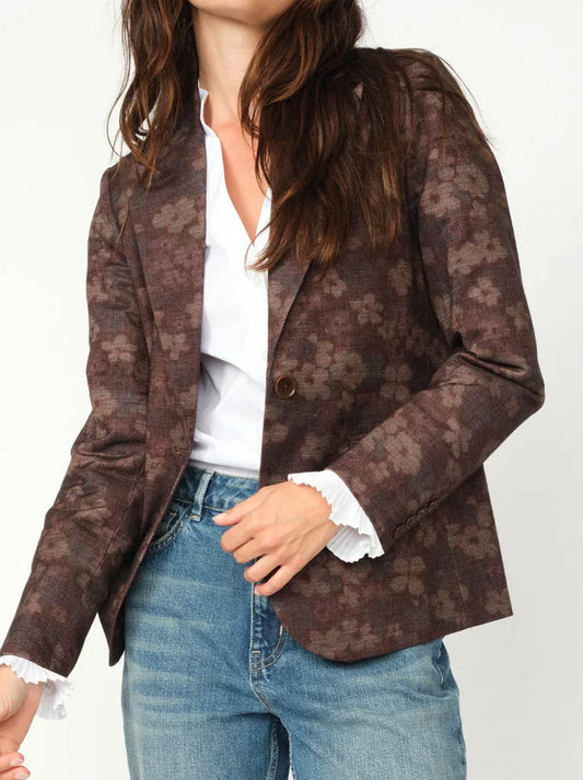 Image of a model wearing Outerwear. Productname: MOS MOSH LINEA FINNI BLAZER in Fudge colour by brand - Mos Mosh