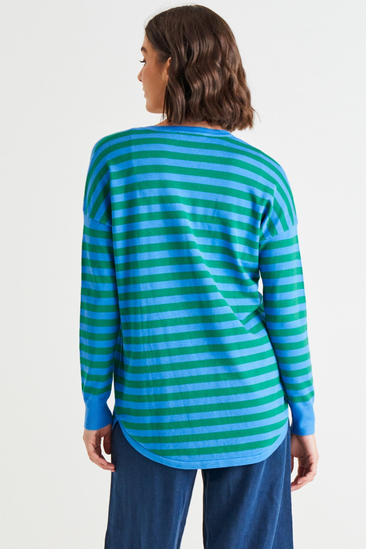 Betty Basics Sophie Lightweight Relaxed Knit Jumper (Green/Blue Stripe)