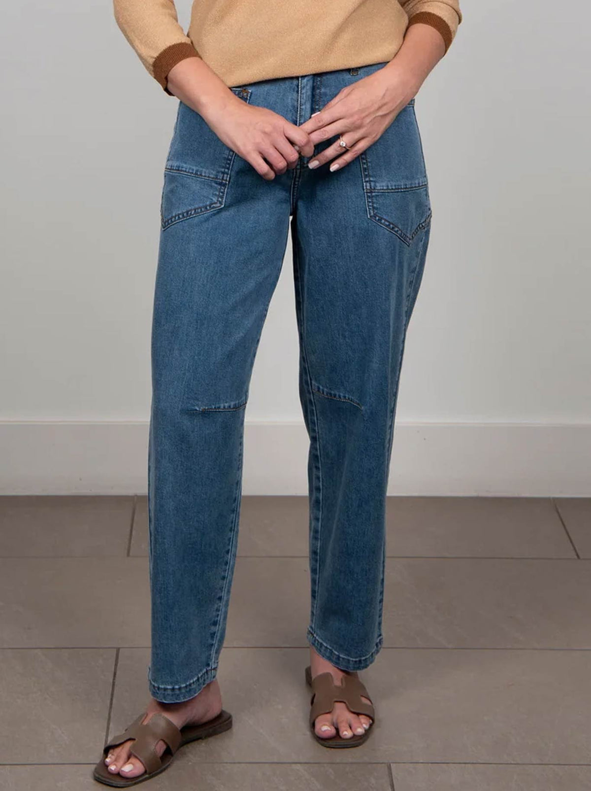 Image of Jeans. Product name - New London Durham Barrel Jean in Lightwash colour by brand - New London