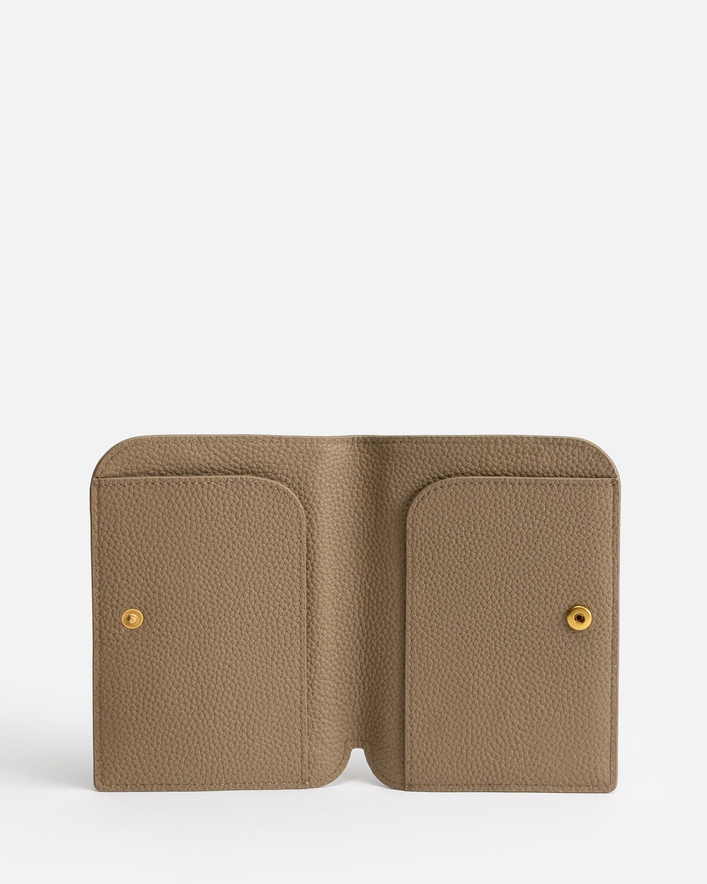 GROUP48 Olivia Passport Holder (Sepia)
