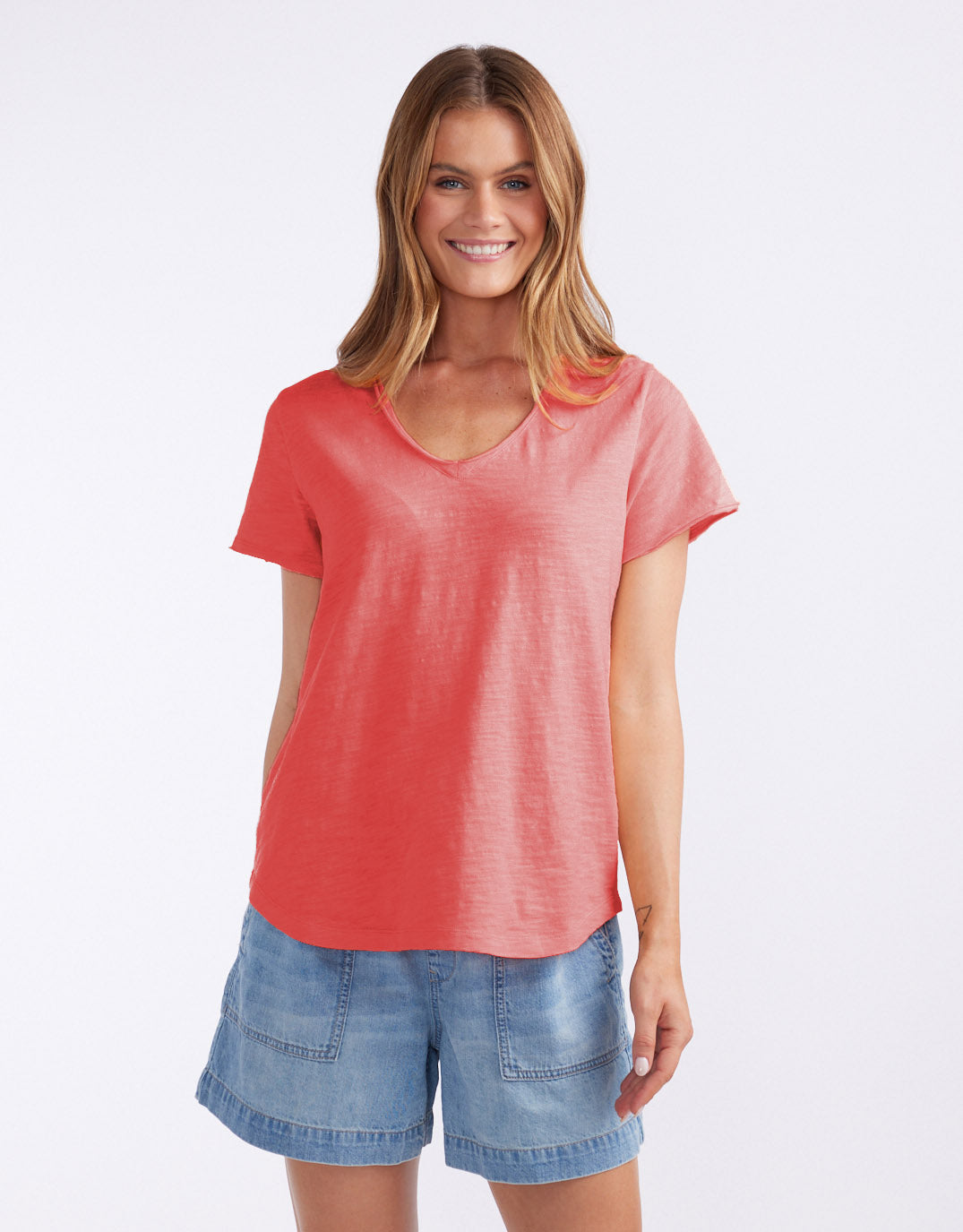 Image of T-Shirts. Product name - Original V Neck Tee Poppy in Poppy colour by brand - White & Co.