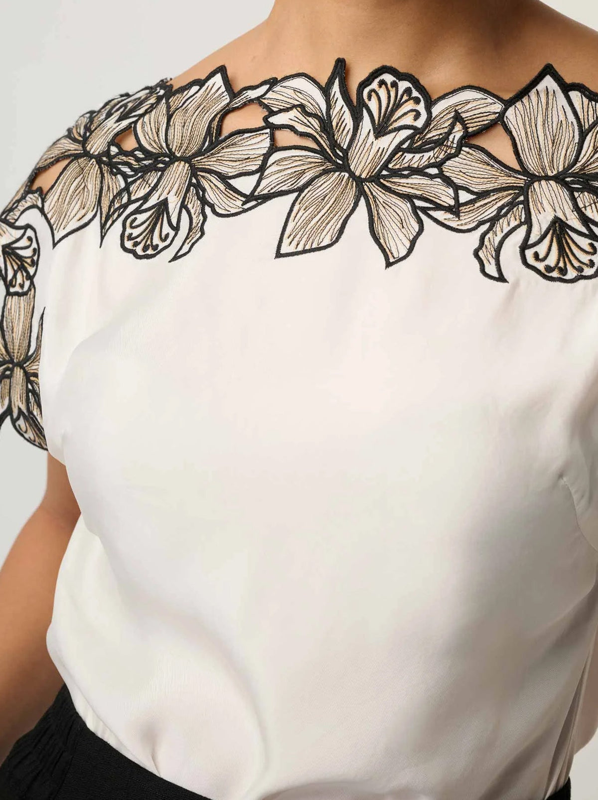 ONCE WAS ELEANOR TOP (Ivory)