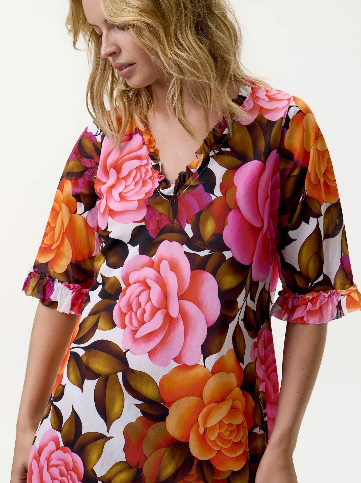 One Season Middy Indi Dress (Roses)
