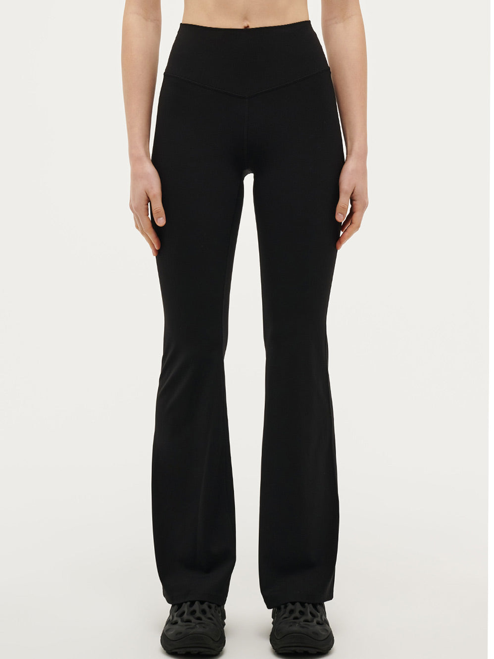 Image of a model wearing Pants. Productname: P.E NATION PREVIEW LEGGING in Black colour by brand - P.E Nation