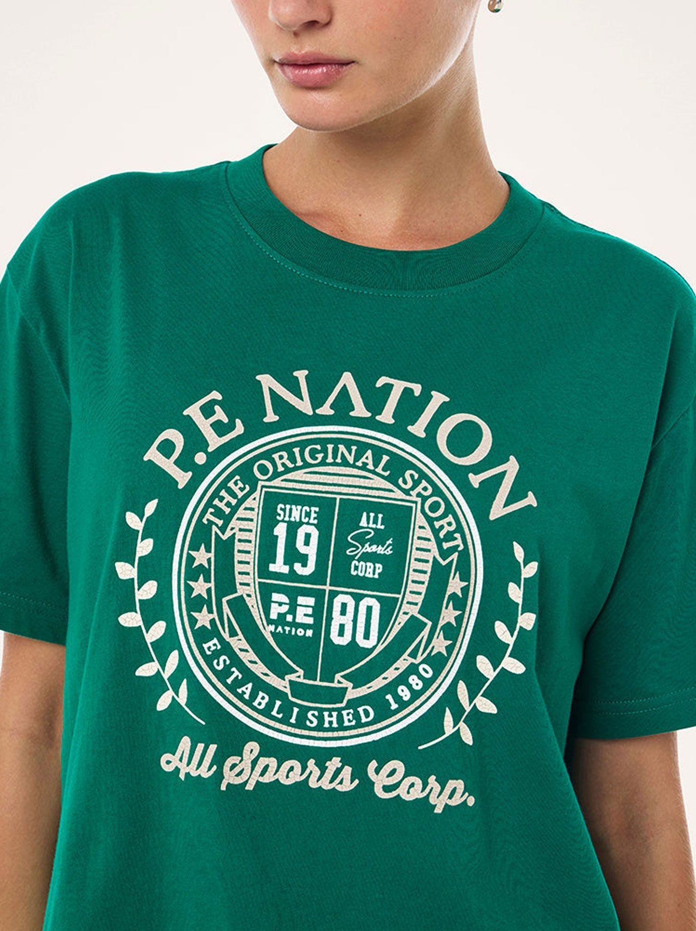 P.E NATION DEFEND TEE (College Green)