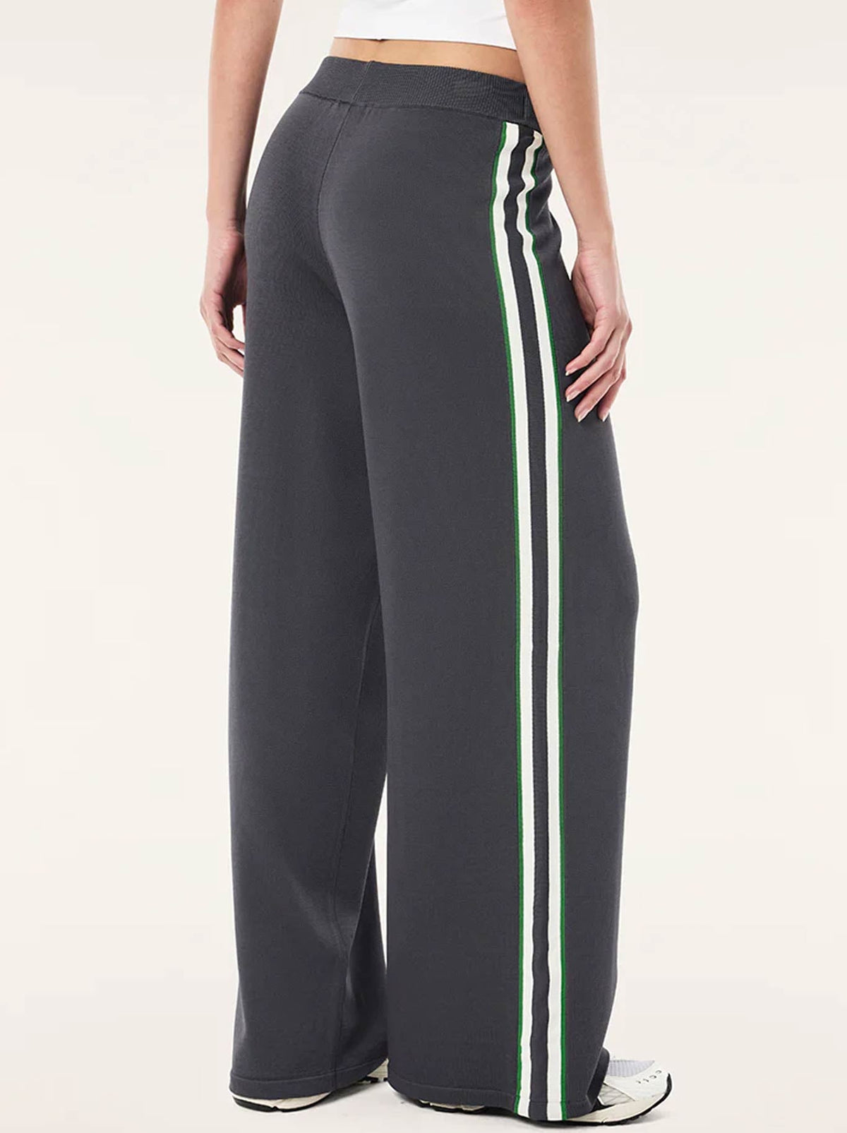 P.E NATION RETREAT KNIT PANT (Black/Whisper White)