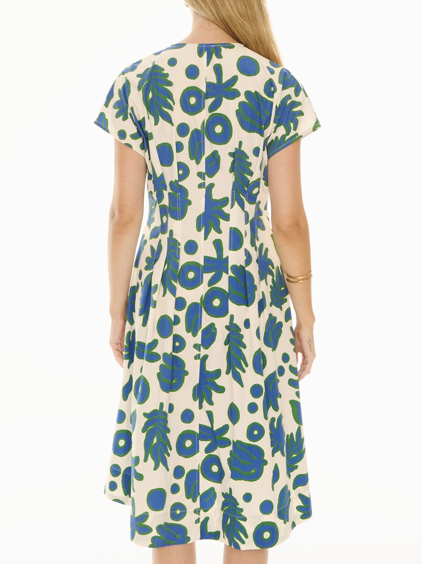 POL JAINE TUCKED DRESS (Donut)