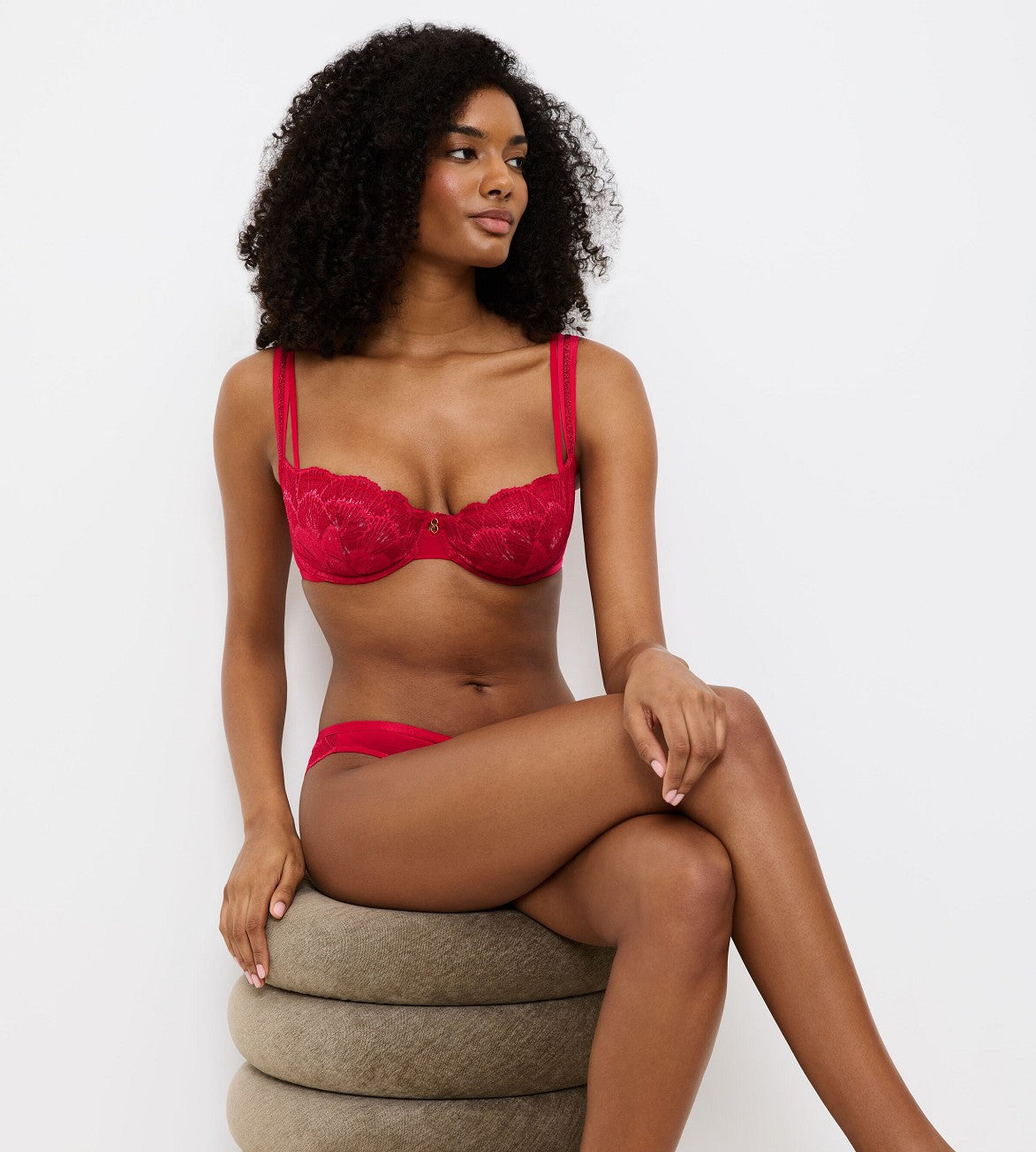 Image of Bras. Productname: Triumph Palina Moonlight Kiss Style Lab Wired Bra in Shanghai Red colour by brand - Triumph