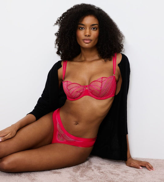 Image of Bras. Productname: Triumph Palina Sea Full Of Stars Style Lab Wired Bra in Shanghai Red colour by brand - Triumph