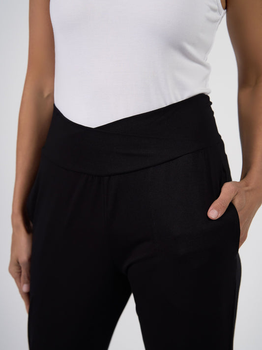 Lou Lou Perry Bamboo Cropped Pants (Black)