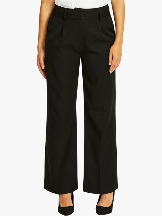 Image of a model wearing Pants. Product name - PINGPONG CITY TROUSER in Black colour by brand - Ping Pong
