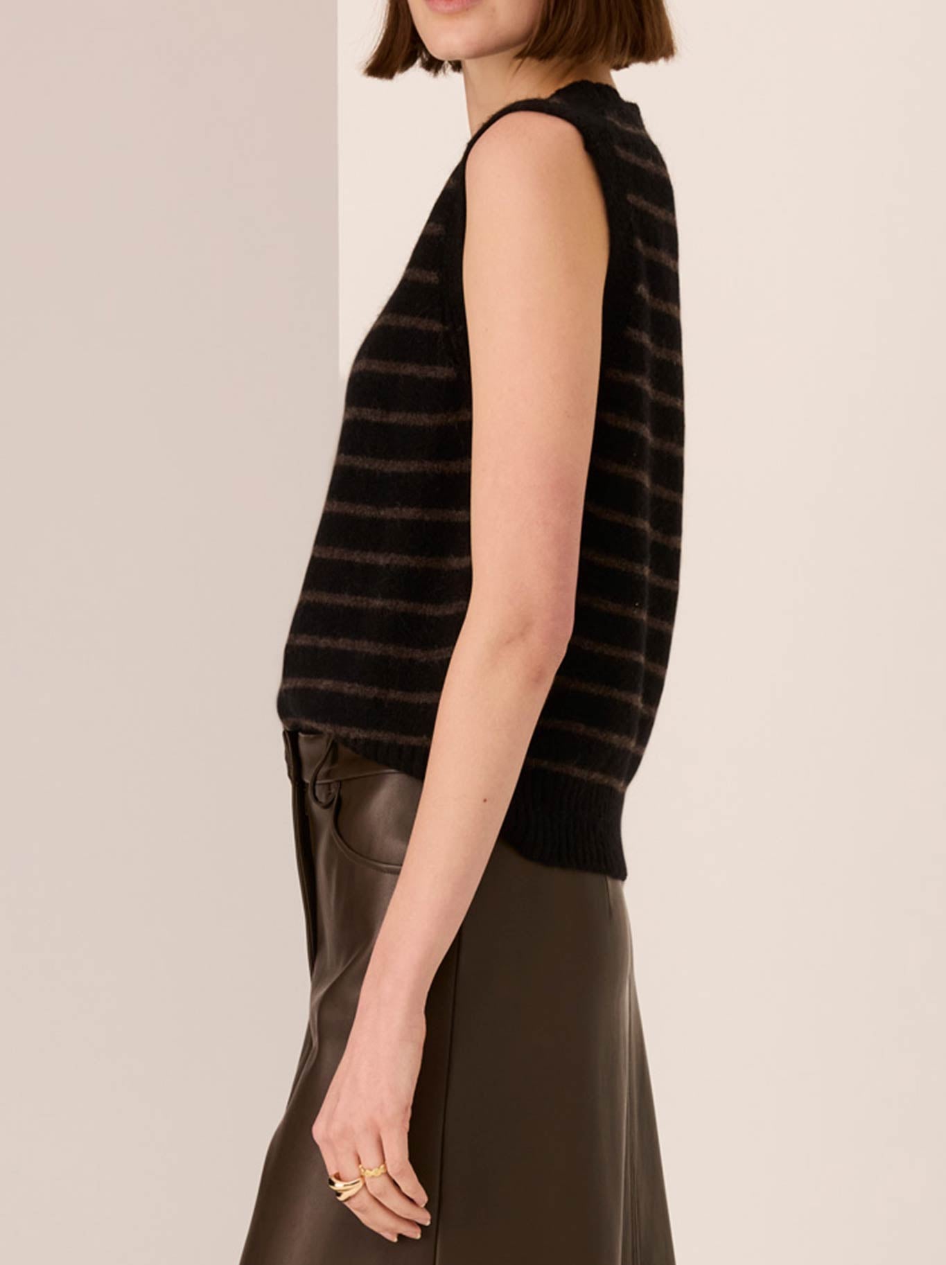 POL CARMEL STRIPED VEST (Black Chocolate)