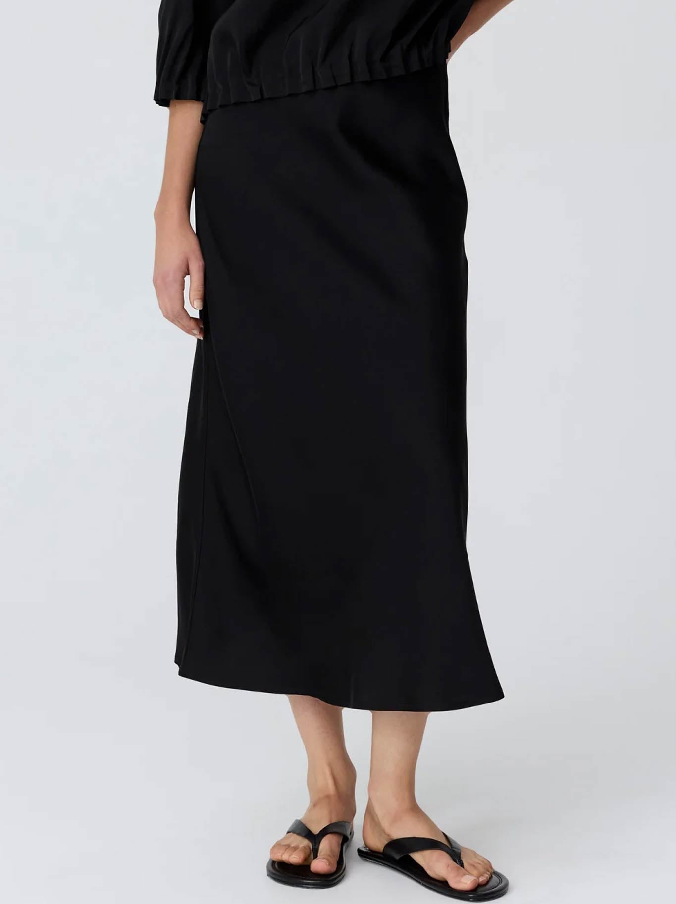 POL INNES BIAS SKIRT (Black)
