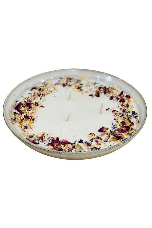 Image of Decor. Product name - Primavera Medium Candle Bowl French Pear in Pear colour by brand - Kabana