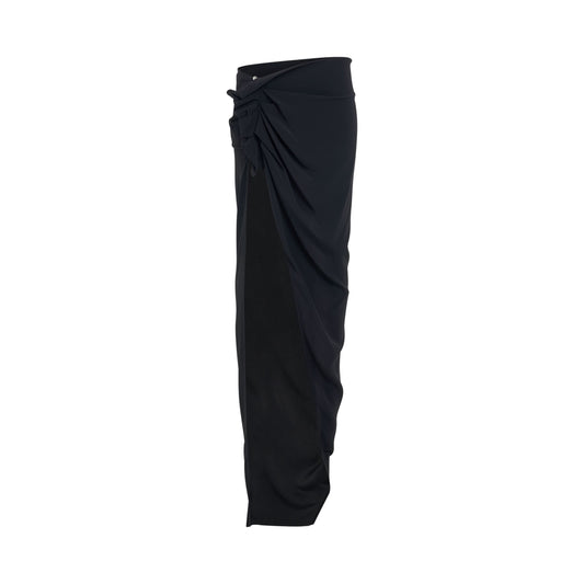 Image of a model wearing Skirts. Productname: RICK OWENS EDFU Woven Skirt in BLACK colour by brand - RICK OWENS