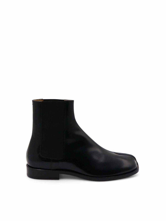 Image of Boots. Product name - Tabi Toe Ankle Boots in Black colour by brand - MAISON MARGIELA