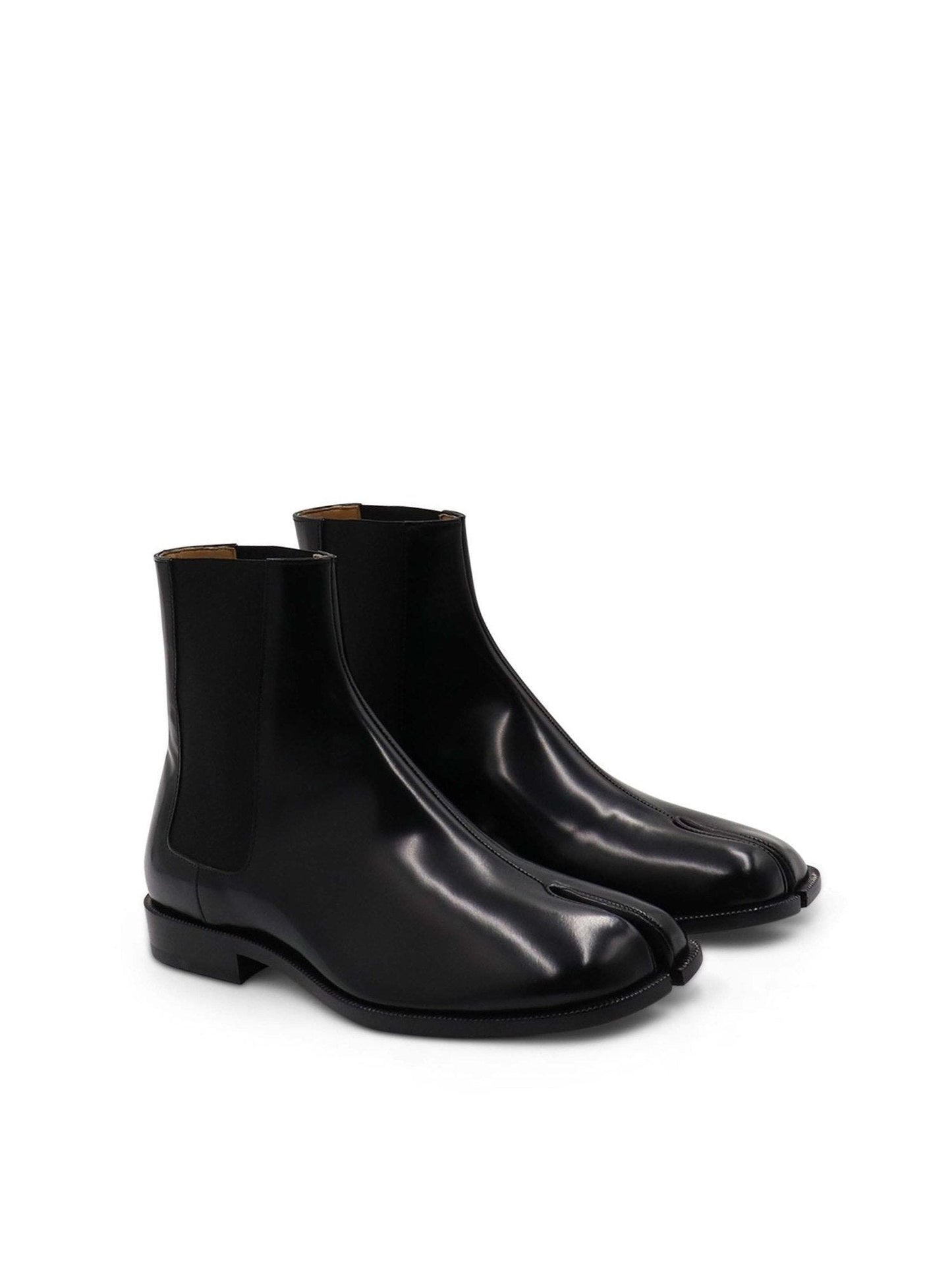 MAISON MARGIELA Tabi Toe Ankle Boots (Black)