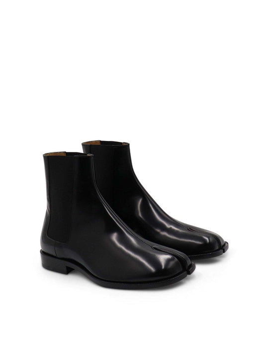 MAISON MARGIELA Tabi Toe Ankle Boots (Black)