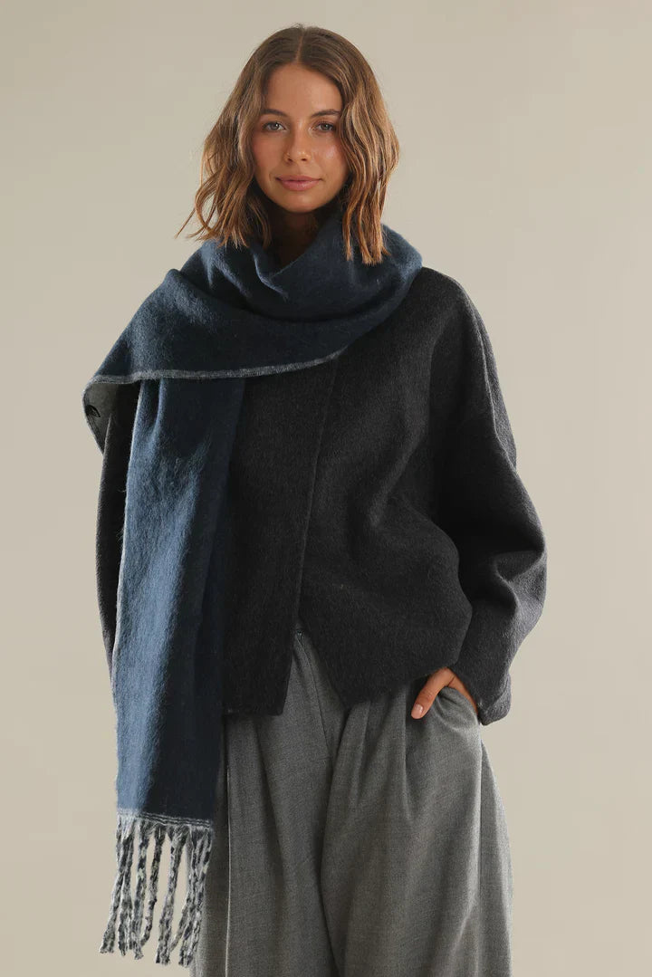 Betty Basics Hannah Reversible Scarf (Navy)