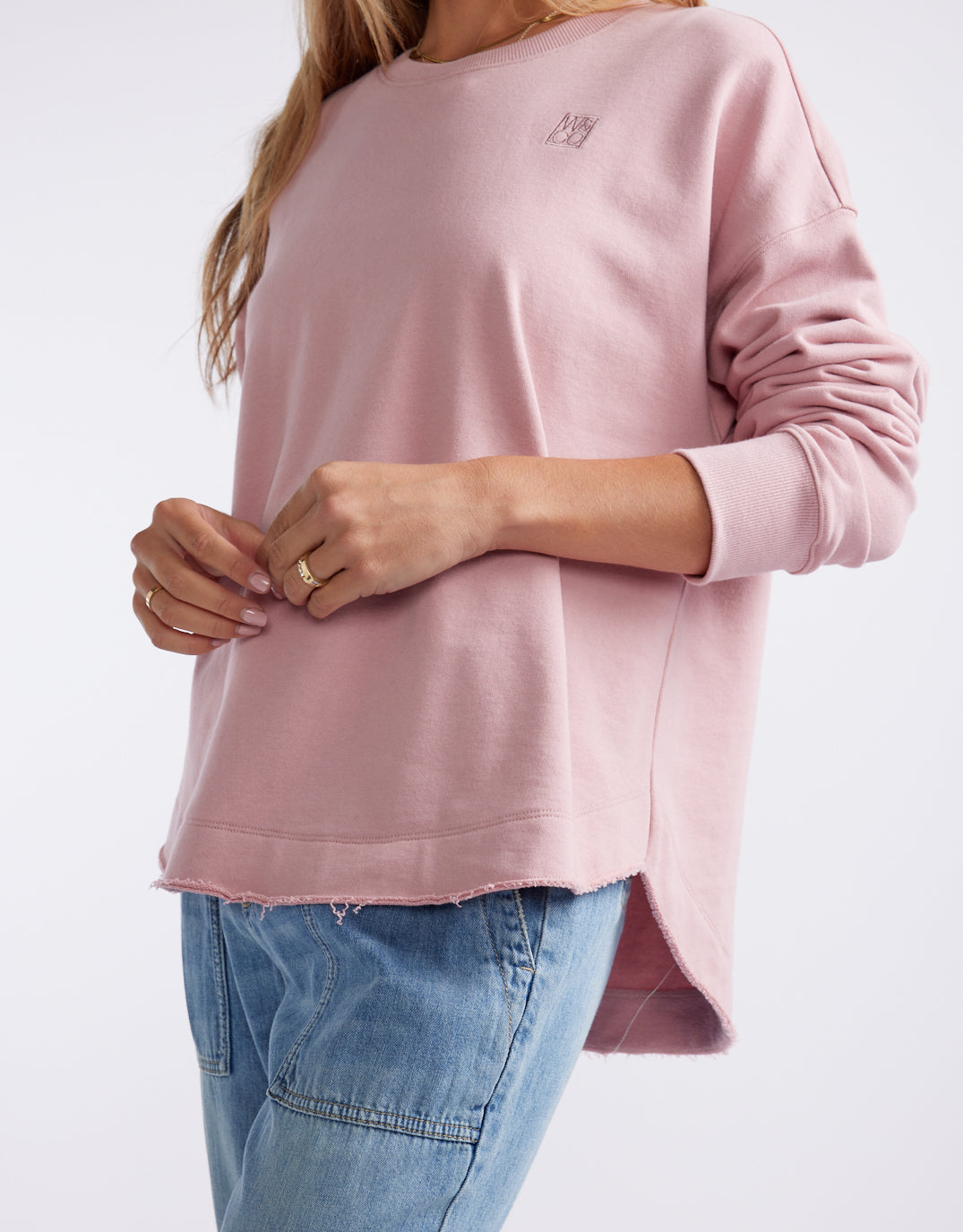 White & Co. Staple Scoop Hem Sweat (Washed Pink)
