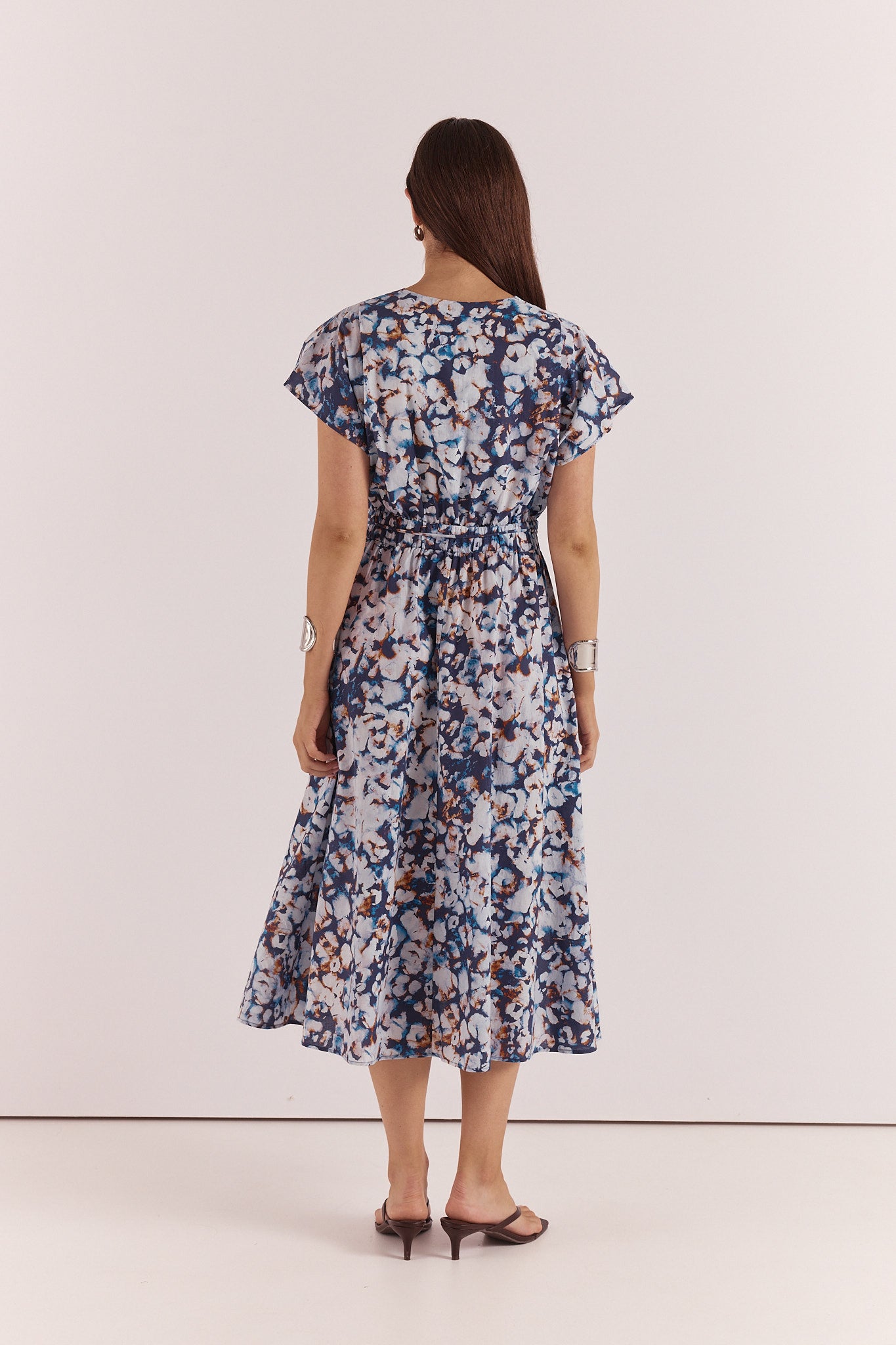 Sass Clothing Nazalia Tie Waist Dress (Violet Floral)