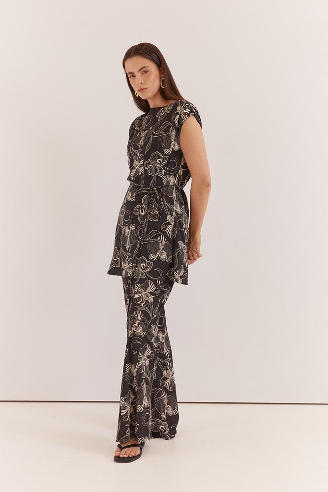Sass Clothing Fiora Tunic Top (Snap Dragon)
