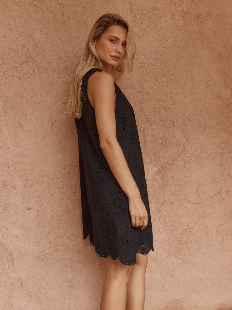 Sass Clothing Mavis Broderie Shift Dress (Black)