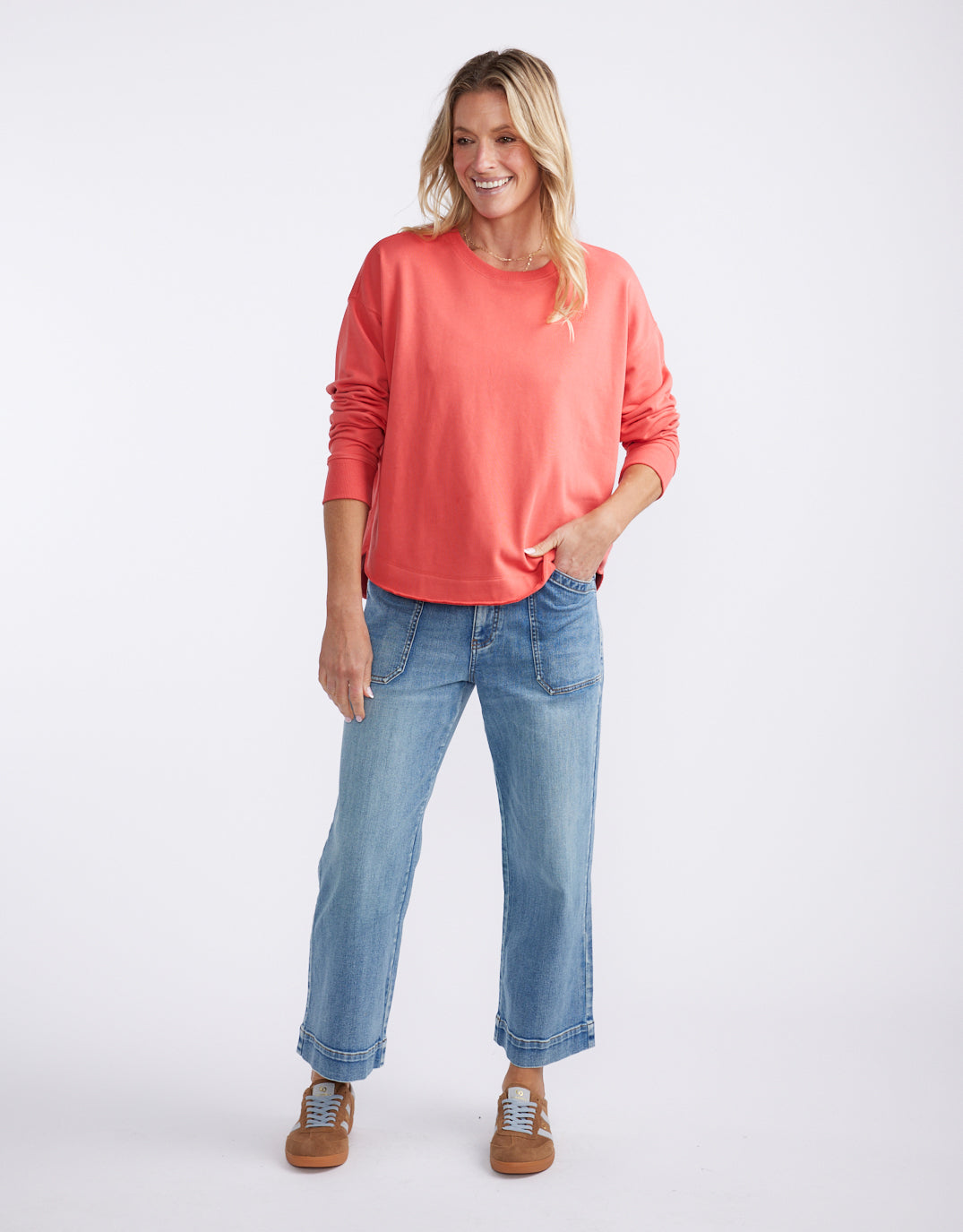 White & Co. Staple Scoop Hem Sweat (Washed Red)