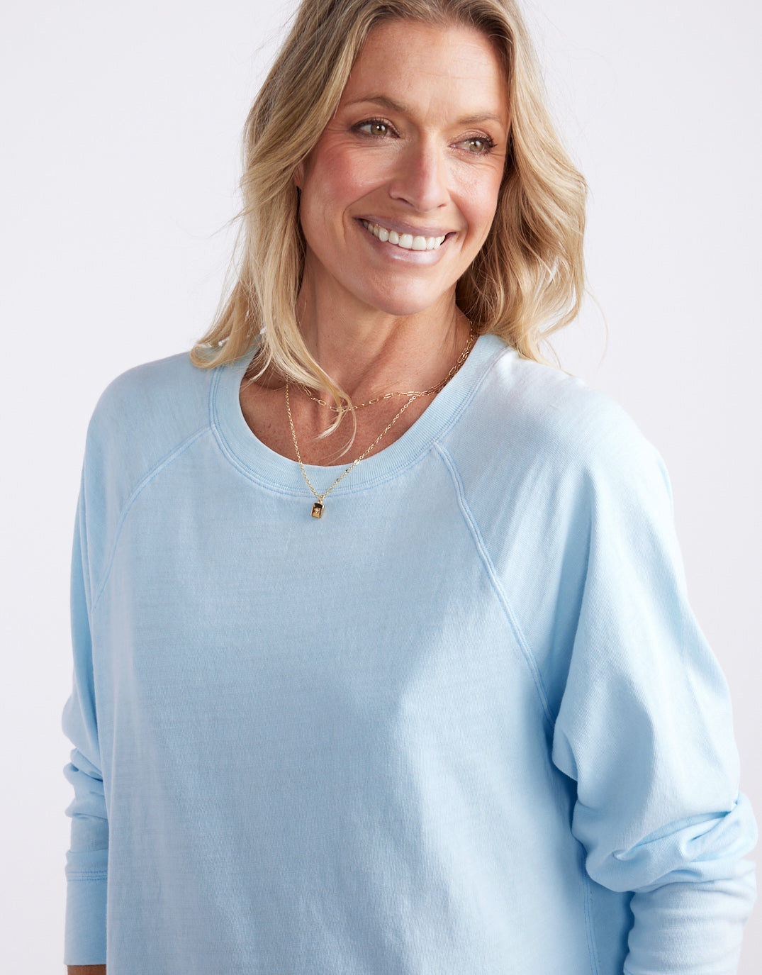 White & Co. Sunset Throw On Top (Ice Blue)