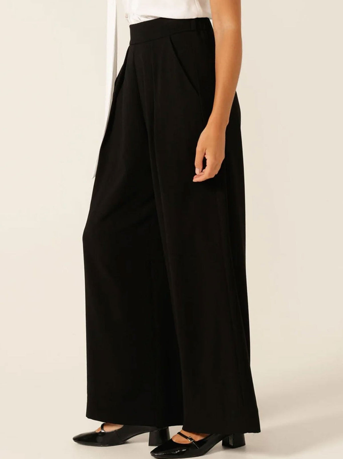 SACHA DRAKE PLEATED TROUSER (Black)