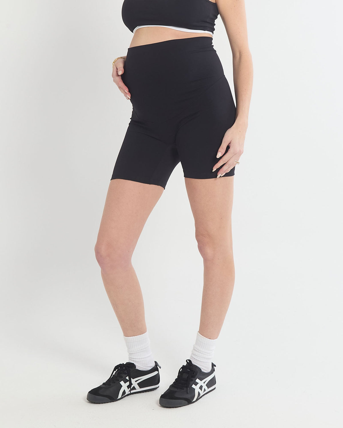 Soon Maternity Sage No Line Biker Shorts (Black)