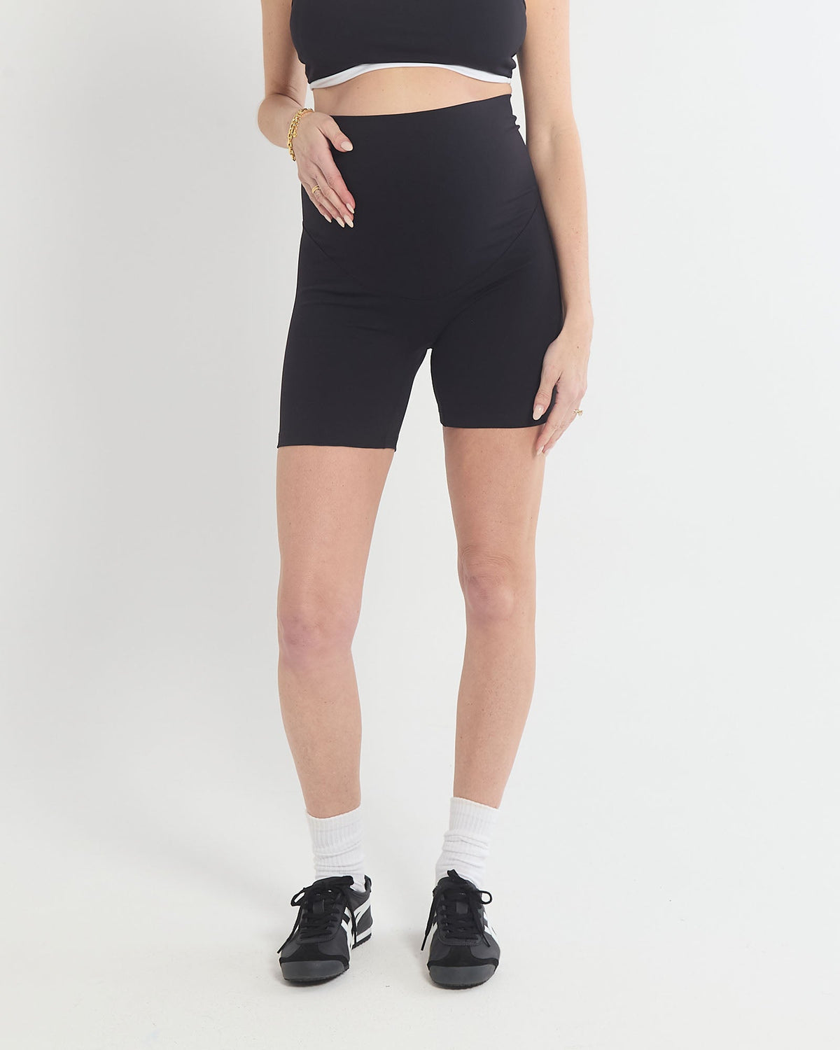 Soon Maternity Sage No Line Biker Shorts (Black)