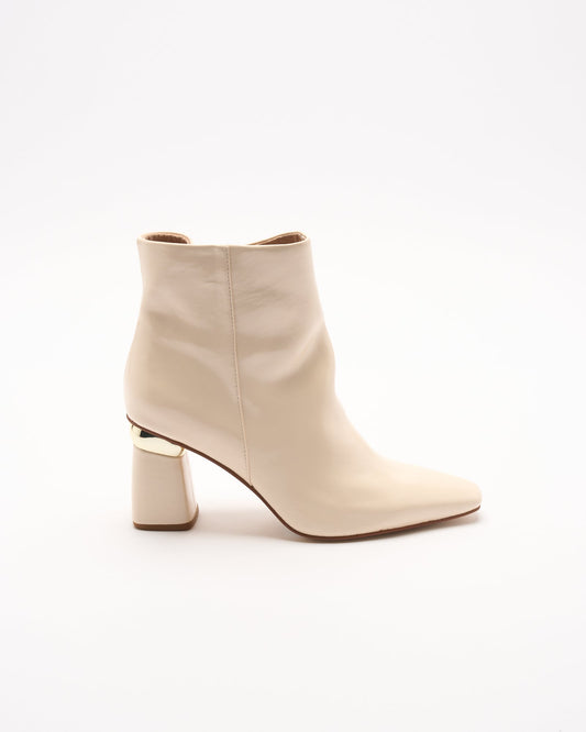 Image of Boots. Productname: Walnut Melbourne Samara Boot in Vanilla colour by brand - Walnut Melbourne