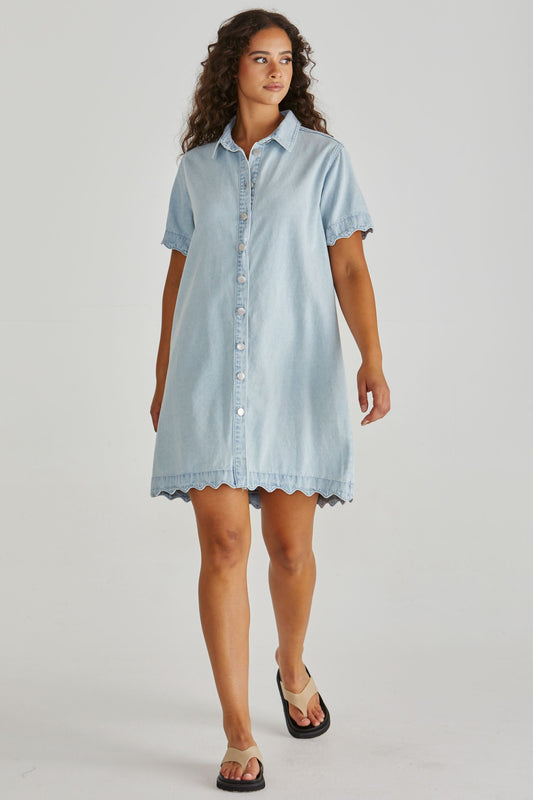 Sass Clothing Vale Scalloped Denim Dress (Bleach)