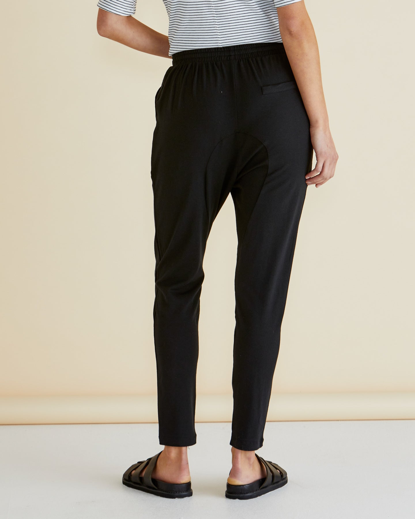 Betty Basics Jade Drop-Crotch Pants (Black)