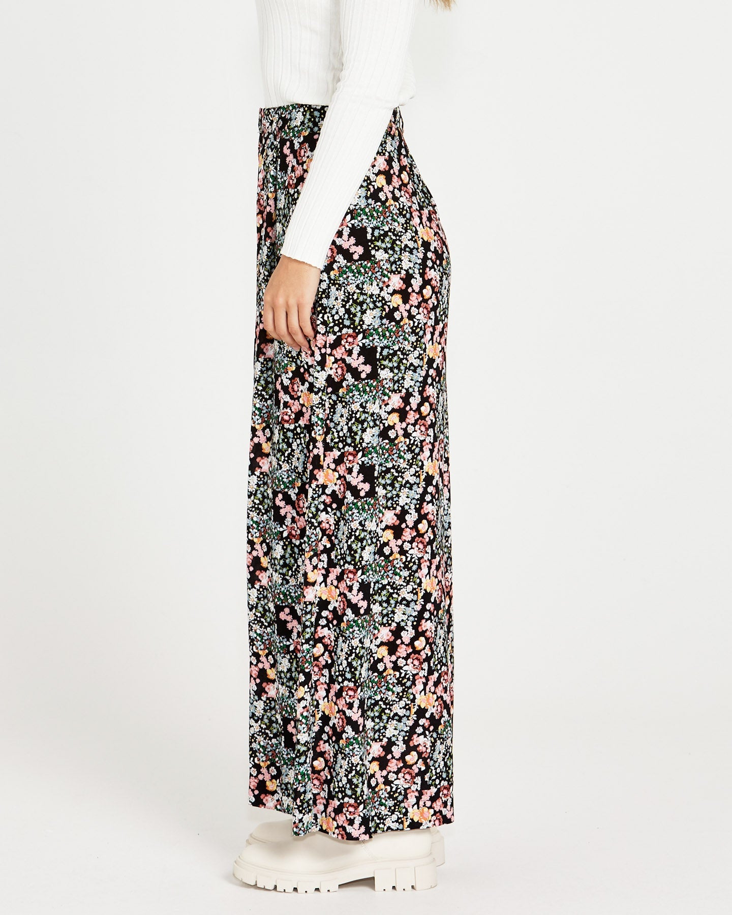 Sass Clothing June Wide Leg Elastic Waist Pant Black Multi (Patchwork Floral)