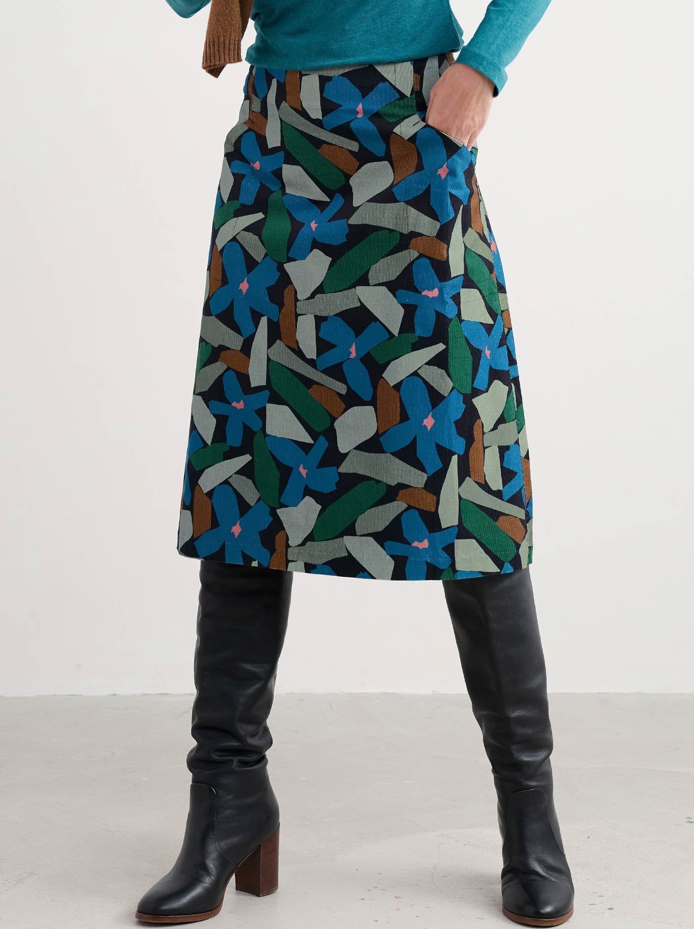 Seasalt Forest View Skirt (Flower Onyx)