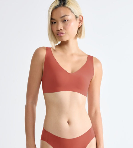 Image of Bras. Productname: Triumph Sloggi Zero Feel 2.0 Bralette in Candid Orange colour by brand - Triumph