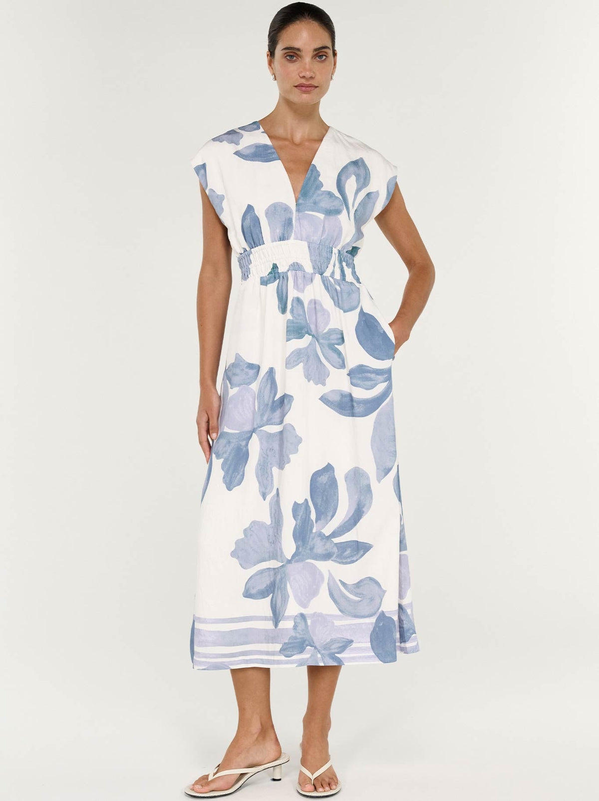 Staple The Label Elody Midi Dress (Blue Floral)