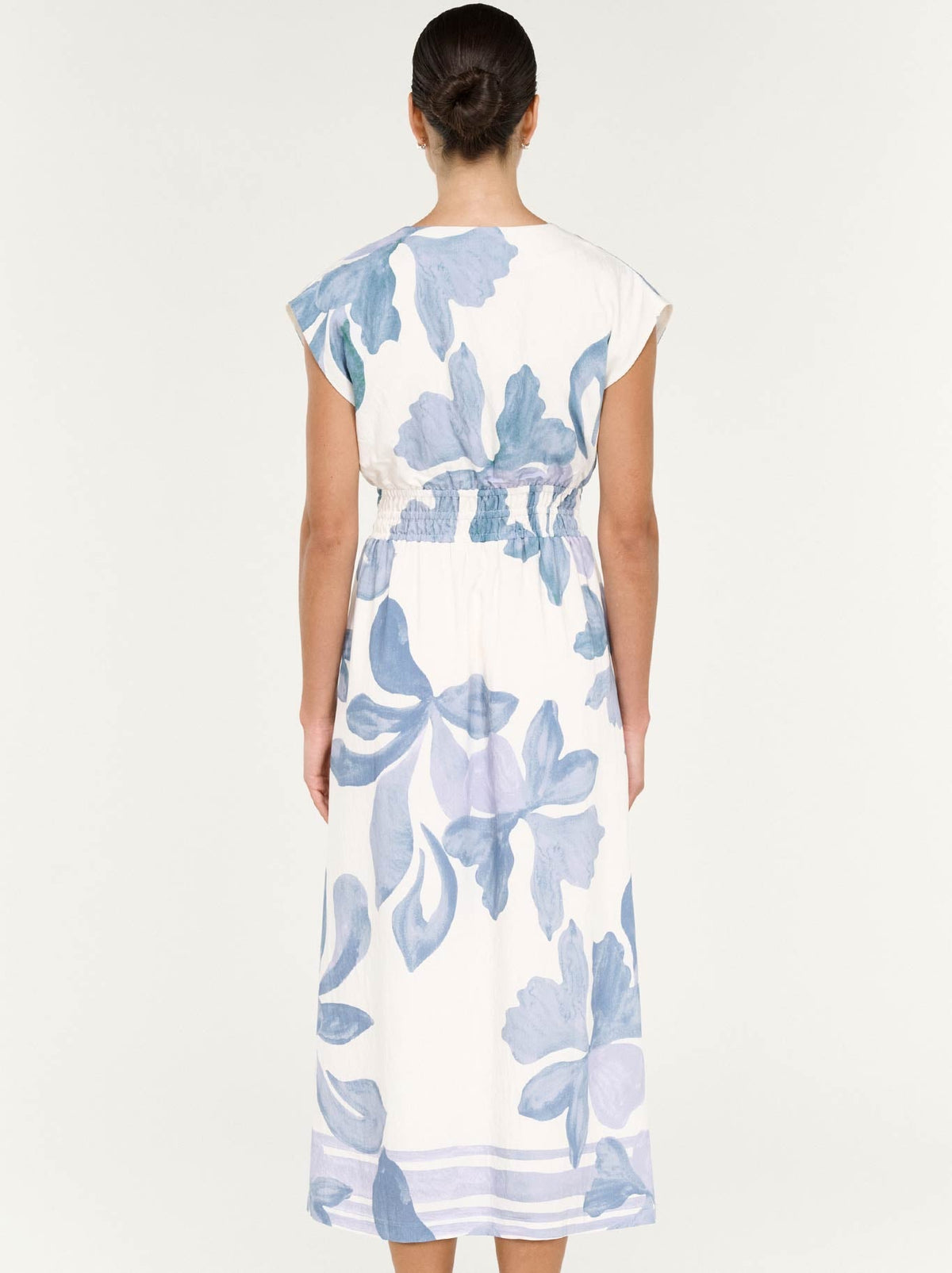Staple The Label Elody Midi Dress (Blue Floral)