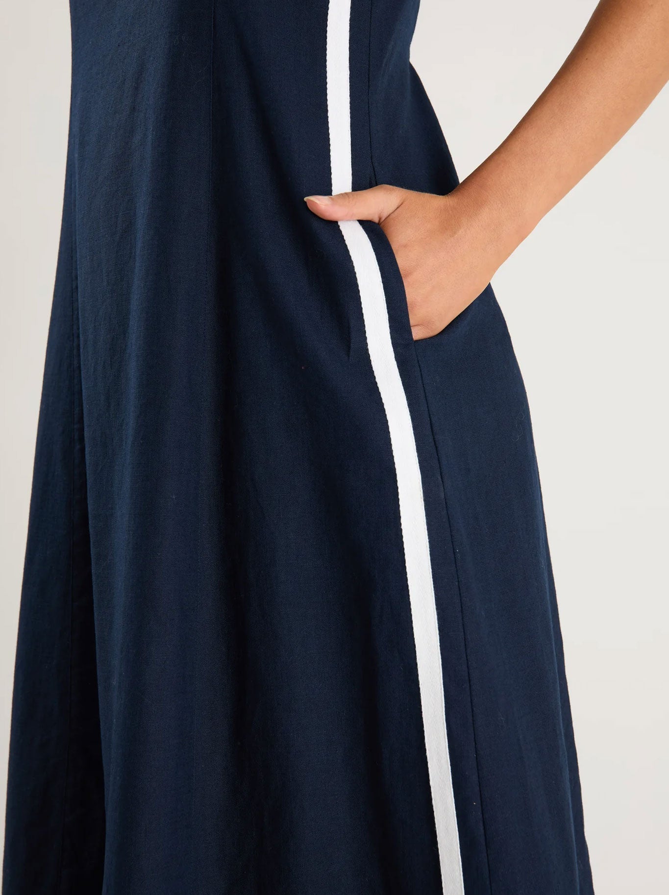 STORIES BE TOLD FUTURE MIDI DRESS (Ink)