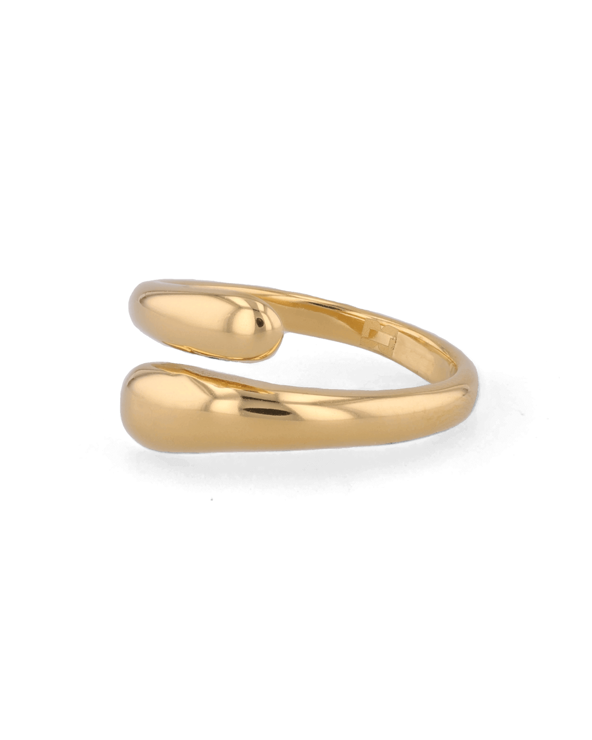 LAVANA Swerve Gold Ring