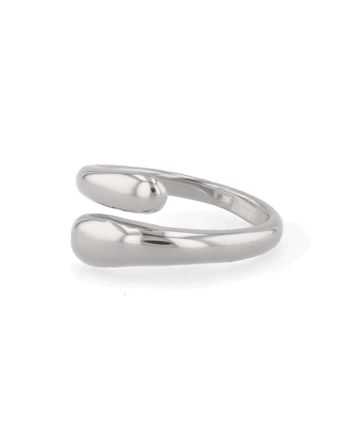 LAVANA Swerve Silver Ring
