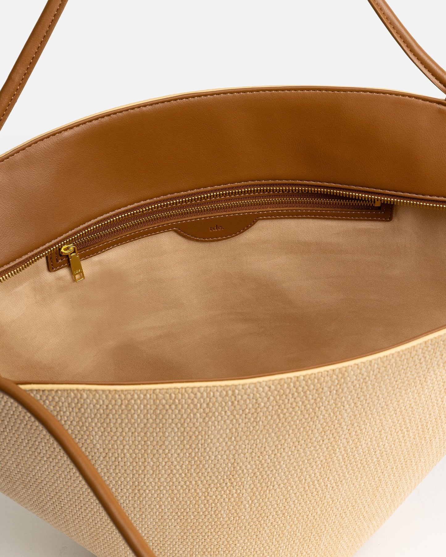 The Daily Edited Siena Day (Bag)