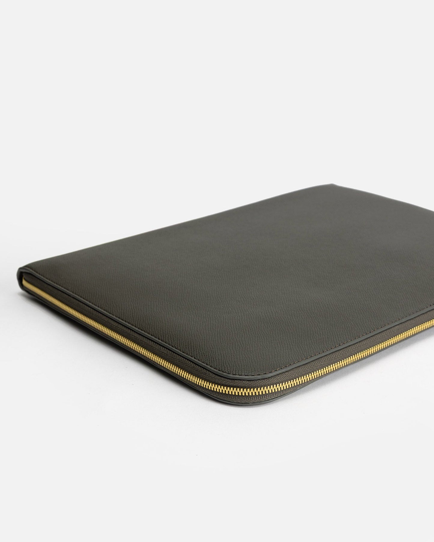 The Daily Edited Ava 14" Laptop Organiser (Olive)