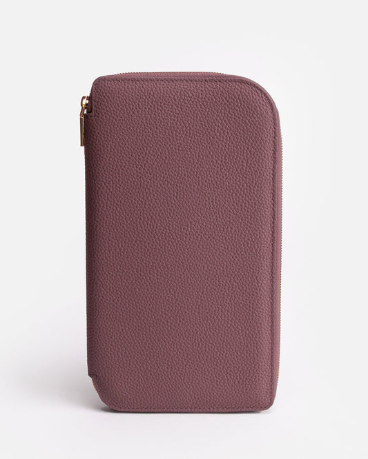 The Daily Edited Olivia Family Travel Wallet Musk (Mauve)