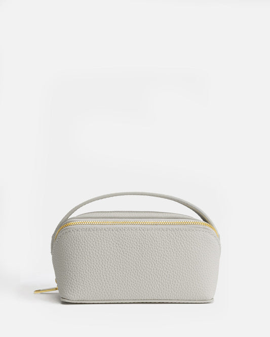 The Daily Edited Olivia Medium Travel Case Whisper (Grey)