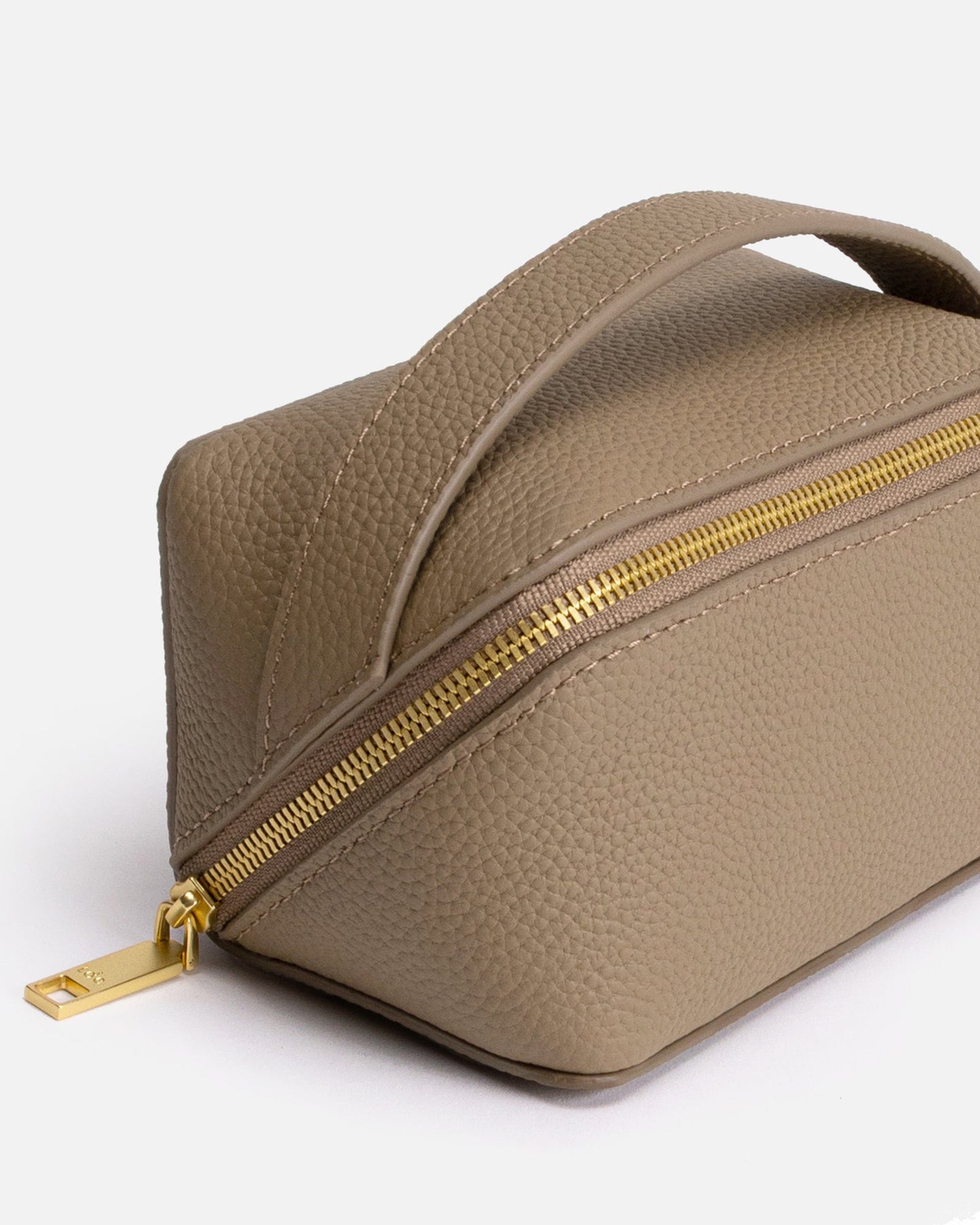 The Daily Edited Olivia Medium Travel Case (Sepia)